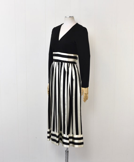 1970s Victor Costa Black White Striped Print Roma… - image 3