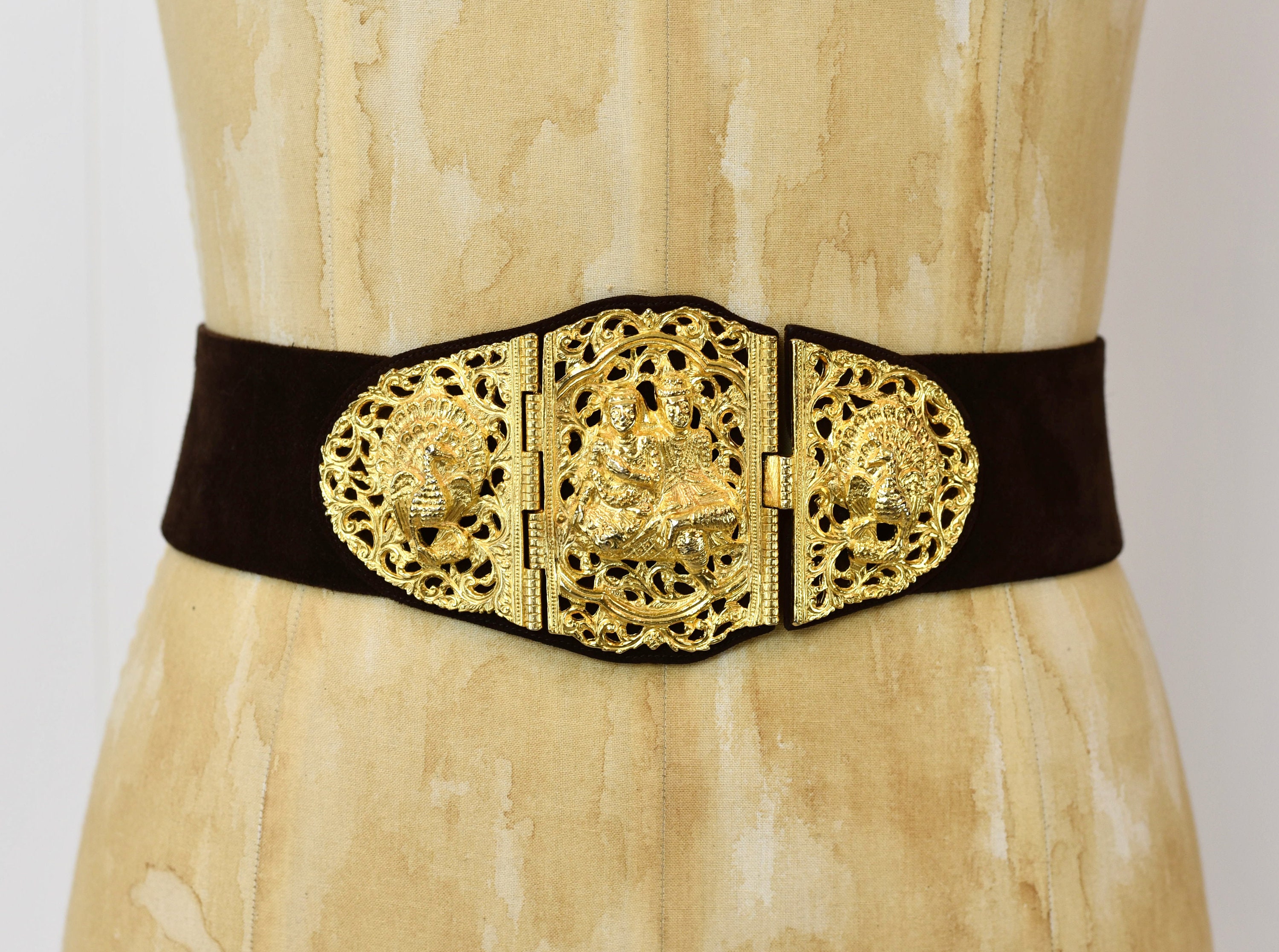 1980s Judith Leiber Brown Suede Leather Gold Peacock Indian  display picture 1