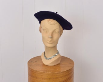 1980s Normandy Ultrabasque Navy Blue Beret Hat