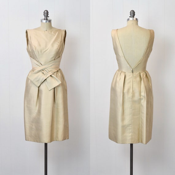 1950s/1960s Champagne Beige Bombshell Wiggle Cocktail… - Gem