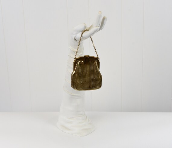 1940s Whiting & David Gold Metal Mesh Purse - image 1