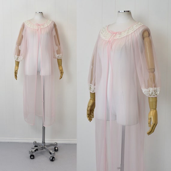 1970s Berkliff Light Baby Pink & Floral Lace Shee… - image 1