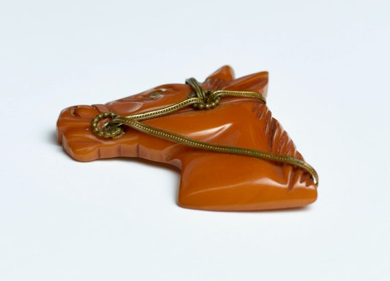 🕰️ Superbe Broche Vintage Tête De Cheval En Bakélite Noire – Bijou équestre Rétro