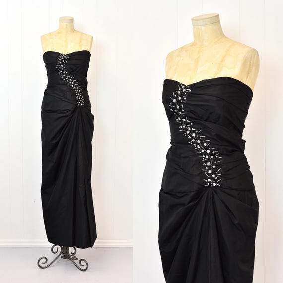 sachin and babi light blue dress Original sketch of a Lanvin evening gown offered by Bergdorf Goodman in  1951. Source. Flickr main image 1