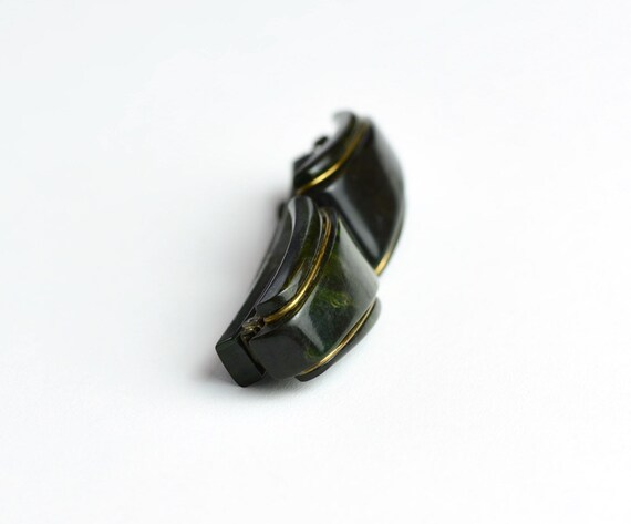 1950s Green Marbled Bakelite Scarf Clip Brooch Pi… - image 6