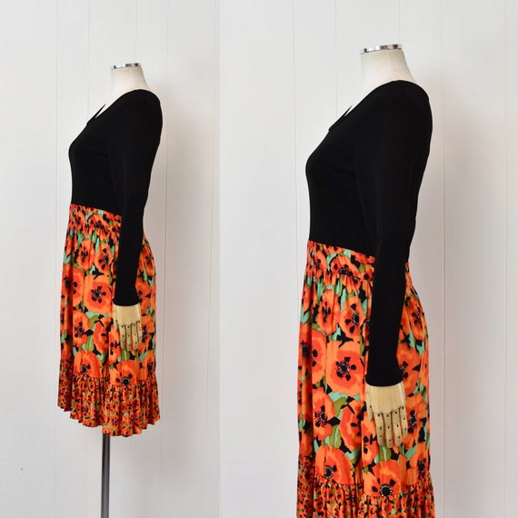 1970s Poppy Floral Orange Black Dress & Shawl Wra… - image 8