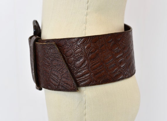 1970s Brown Alligator Oversized Statement Belt - image 6