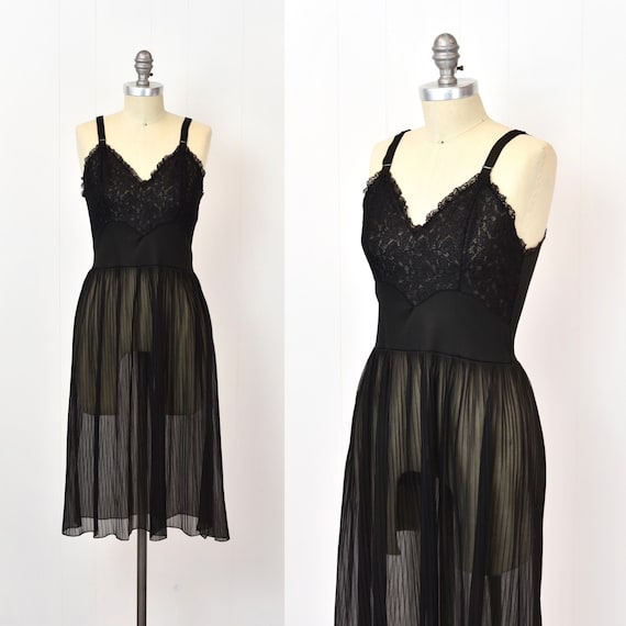 1950s/1960s Black Lace Seamprufe Pleated Boudoir … - image 1