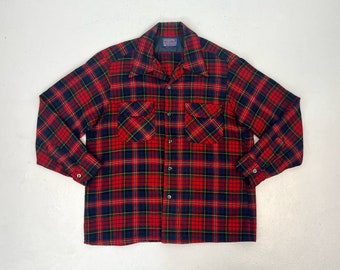 1960s/1970s Pendleton Plaid Red Green Blue Wool Long Sleeve Flannel Shirt