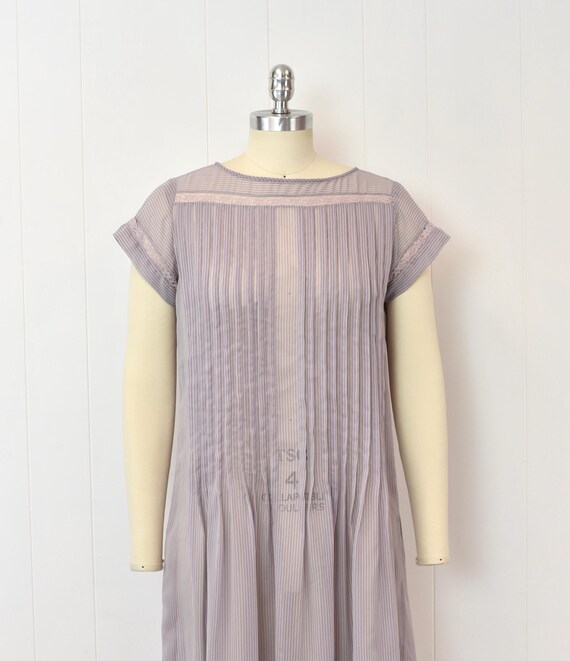 1980s does 1920s Albert Nipon Purple Striped Shee… - image 2