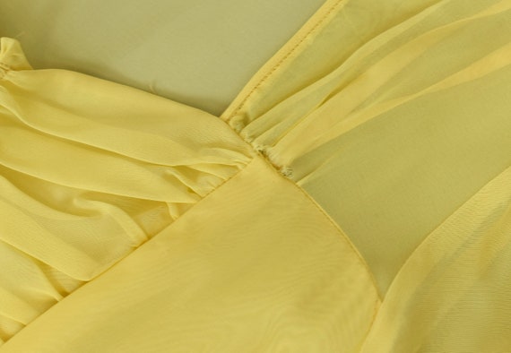 1940s Yellow Chiffon Sweetheart Neckline Party Dr… - image 7