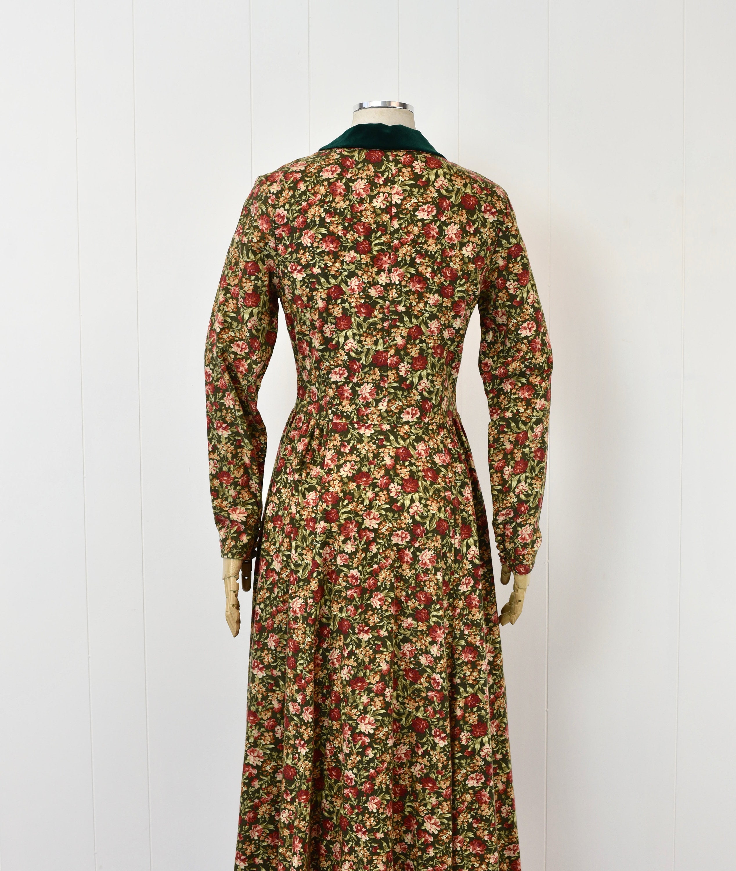assi dress in green vintage floral Azazie Sweetheart A-Line Midi Cocktail Dresses in Green Floral