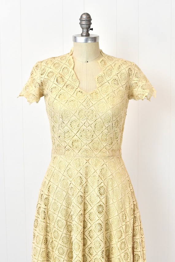 1940s/1950s Spiderweb Lace Cream Ivory Day Dress … - image 2