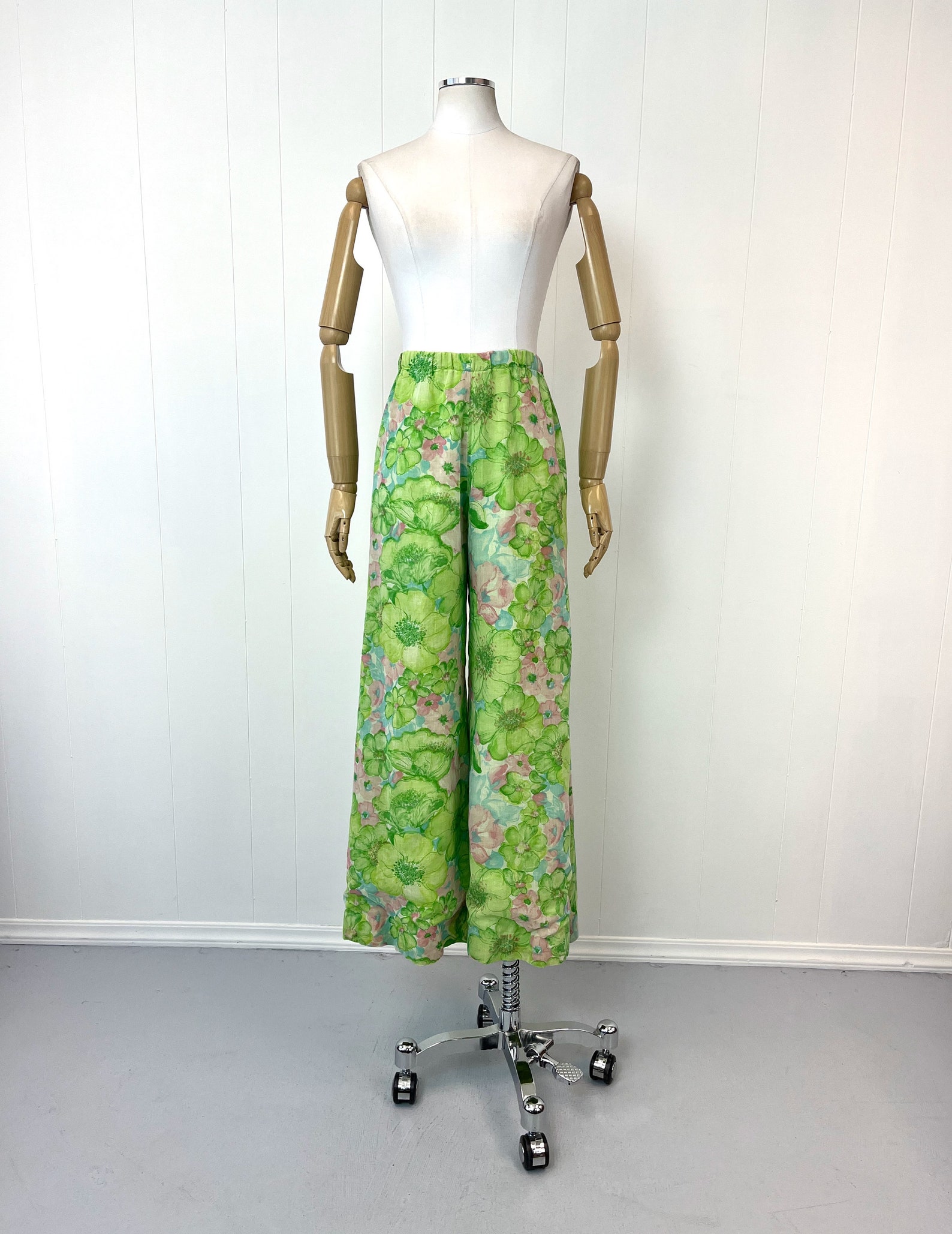 1970s Green Watercolor Floral Print Blouse & Palazzo Pants Two | Etsy