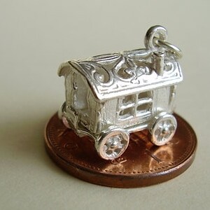 Hot wheels 1/64 🇨🇵 RLC 21 Pagani Huayra R , Real Riders , Métal Hot wheels 1/64 🇨🇵 RLC 21 Pagani Huayra R , Real Riders , Métal