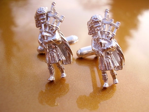 Oro 9ct nuevo pequeño gaitas encanto