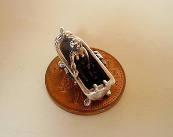 Sterling Silver Lady In The Bath Opening Charm