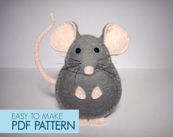 Easy to sew felt PDF pattern. DIY Pablo the Mouse, finger puppet or ornament.