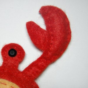 Easy to sew felt PDF pattern. DIY Walter the Crab, ornament softie. image 2