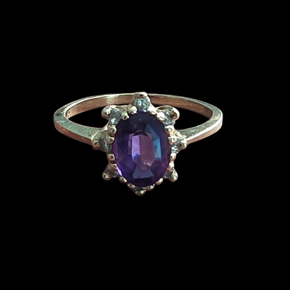 Vintage 14k Gold Plumb Purple Amethyst & Diamond Ring