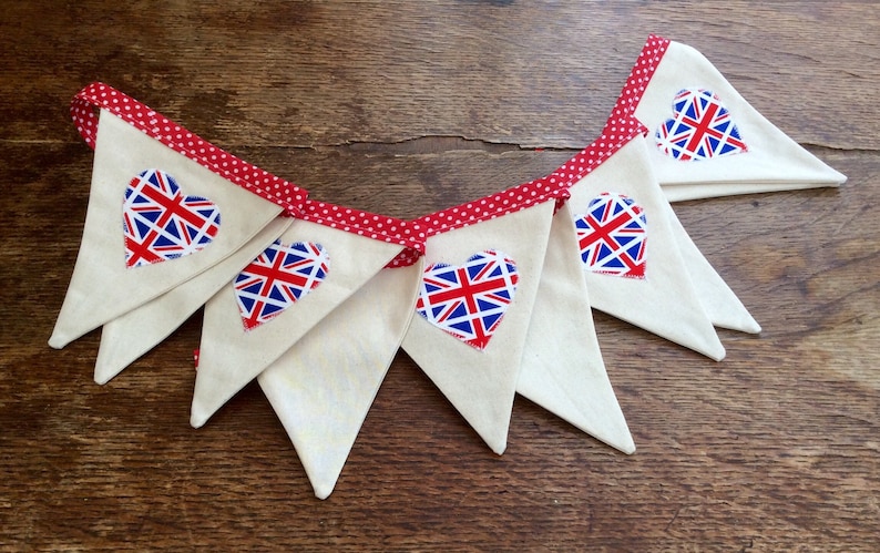 Union Jack Heart Appliqué Bunting: British Flag Linen Party Decor - Etsy