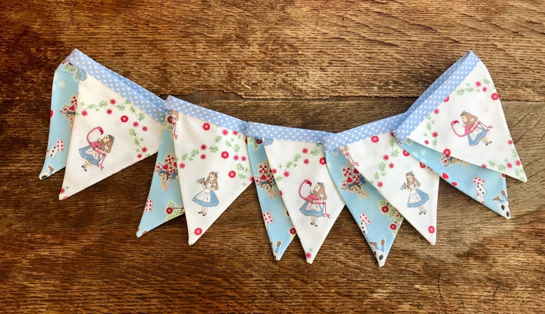 Alice In Wonderland Bunting Red Queen of Hearts Alice Tea Party Hanging Party blue and white Garland Decoration made in the