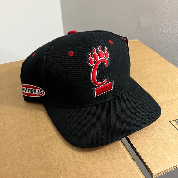 NWT vintage Cincinnati Bearcats snapback hat cap … - image 2