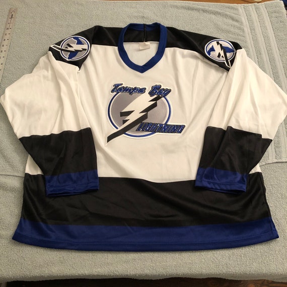 Vintage 90s Tampa Bay Lightning ccm 