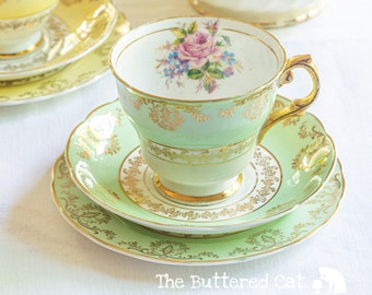 Trío de té de porcelana inglesa vintage verde pastel