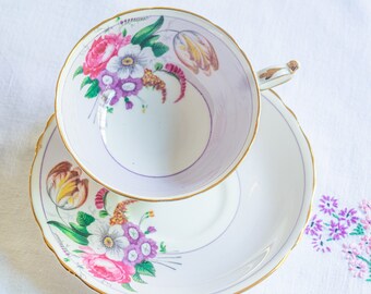 Vintage pale lilac / purple Paragon cabinet teacup and saucer