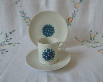 Vintage Retro 1960s Thomas China Tea cup, Saucer and Plate - Blue Medaillon
