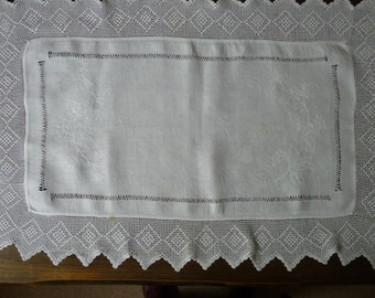 Antique Vintage Fine Damask Traycloth Table Runner Mat Hand Embroidered White Cut Work  33" x 20" 82cms x 52cms