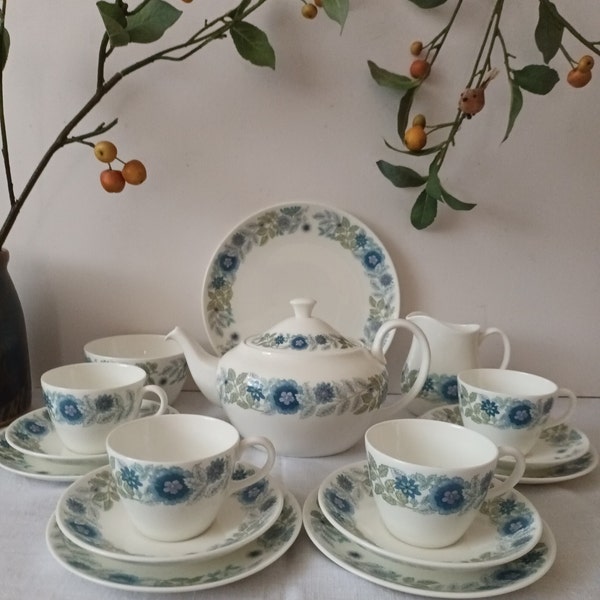 VERKAUF: Wedgwood China Tee-Set 'Clementine' Teekanne 4 Trios Milchkännchen Zuckerdose Tortenheber Teller