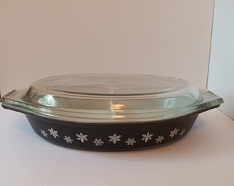 ヴィンテージの希少な「ブラックチューリップ」柄のパイレックス