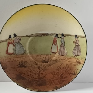 Royal Doulton 'Welsh Ladies' Saucer Noke Series Ware E2794 1904  14.75cms x cms 5 3/4"