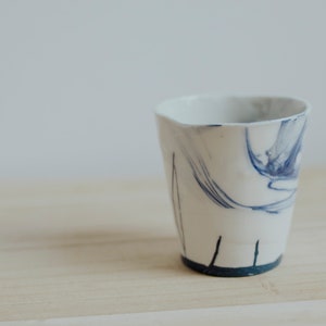 Tasse à café en porcelaine, tasse coulée, tasse faite à la main, tasse à café en céramique, céramique faite à la main, cadeau de pendaison de crémaillère Doppio Espresso Cup No 3 image 1