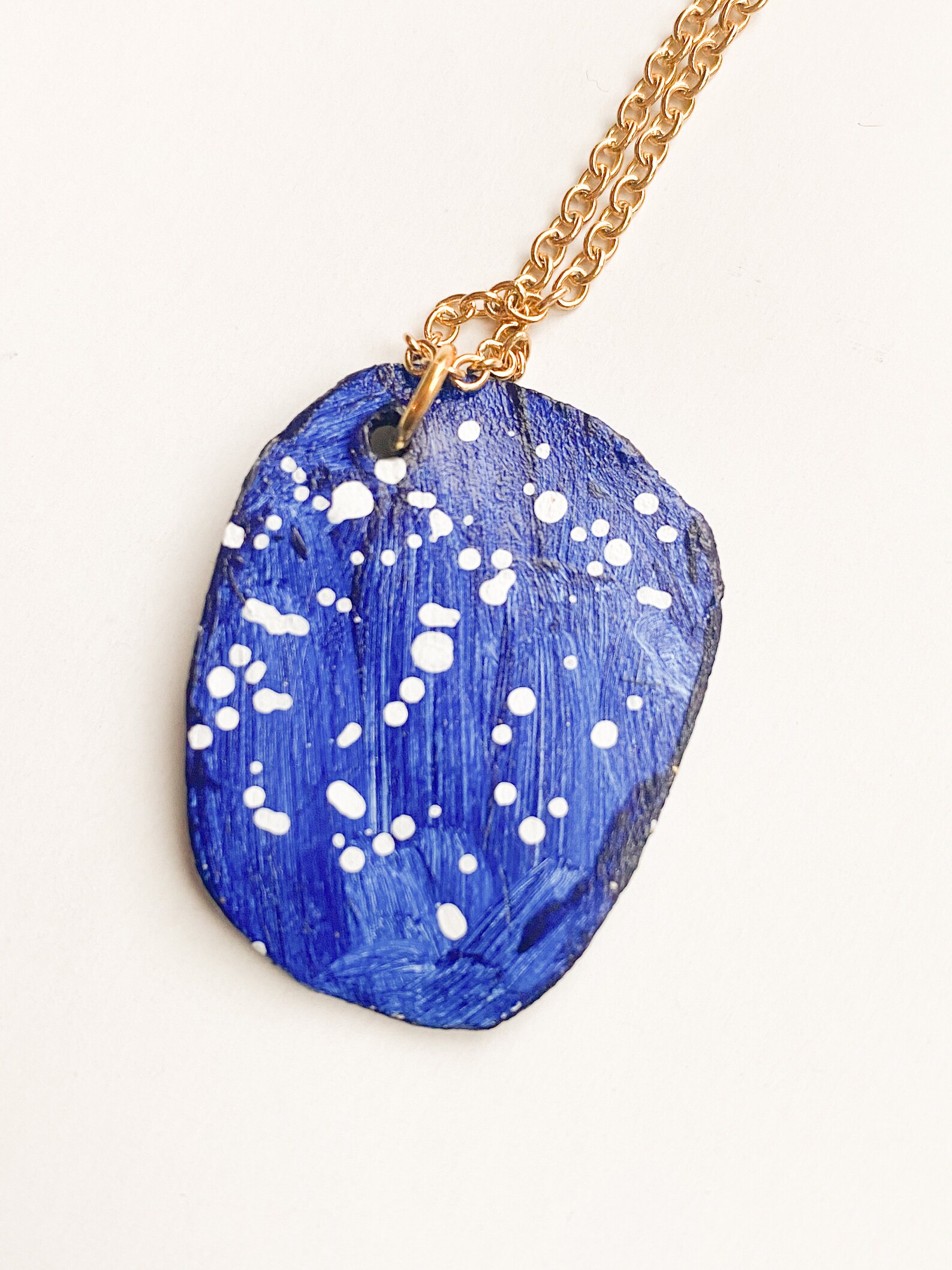 Dainty distraction blue necklace Clearance