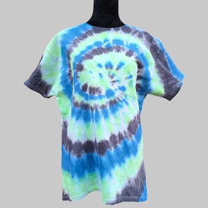 Royal Blue, Neon Green, & Black Spiral Tie Dye T-shirt - Etsy