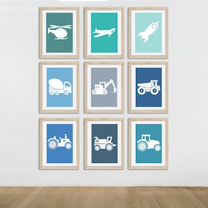 Conjunto de 9 carteles infantiles: tractores, camiones, equipos de construcción y aviones, decoración de dormitorio infantil, fondos azules, verdes y grises.