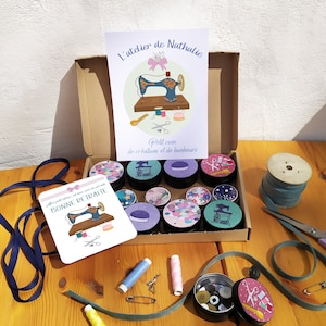 Cadeau retraite couture personnalisable avec des boites