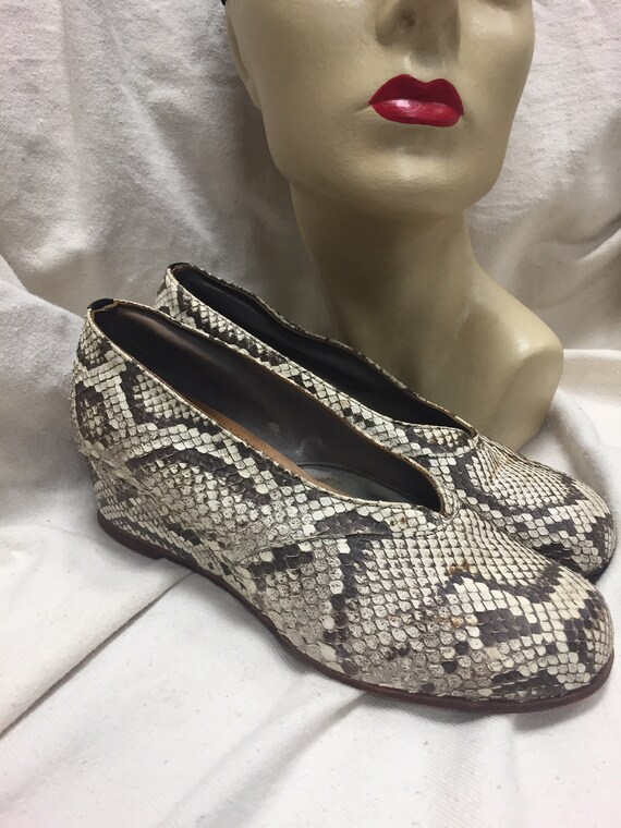 1940s python skin wedges size 6