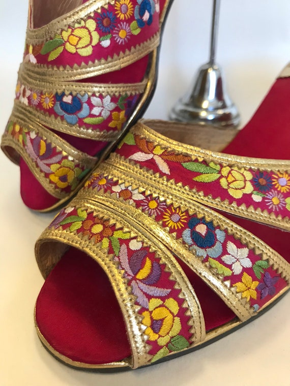 1930s pink silk satin embroidered house shoes