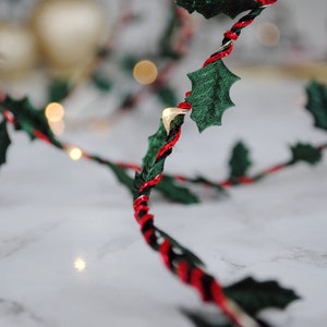 Stechpalmenblatt Lichterkette Weihnachtslichterkette Festliche Lichterkette für die weihnachtliche Tischdekoration Bild 3
