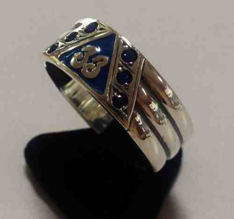 Tieslide Maçonnique Bleu & Argent - Motif Diamant & Boussole Émaillée - Accessoire Cravate Élégant