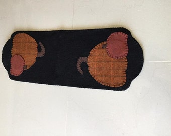 Primitive Pumpkin Pair
