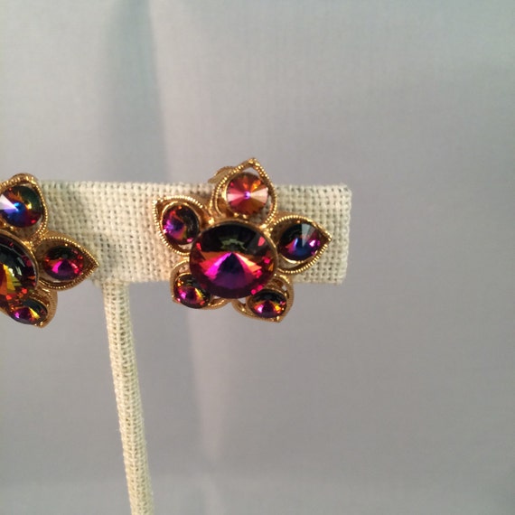 Coro Vintage Flower Gold and Red Clip On Earrings - image 2