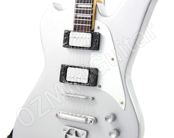 Guitarra Miniatura Paul Stanley KISS Washburn Plata