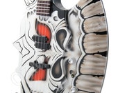 KISS ギターピック　ジーンシモンズ Amazon | GENE SIMMONSジーン·シモンズミニチュアベースギターのKISS