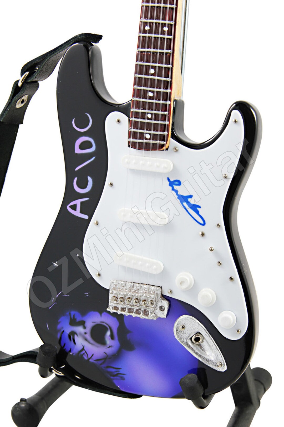 Amazon | ギターヒーロー AC/DC アンガス・ヤング スタチュー