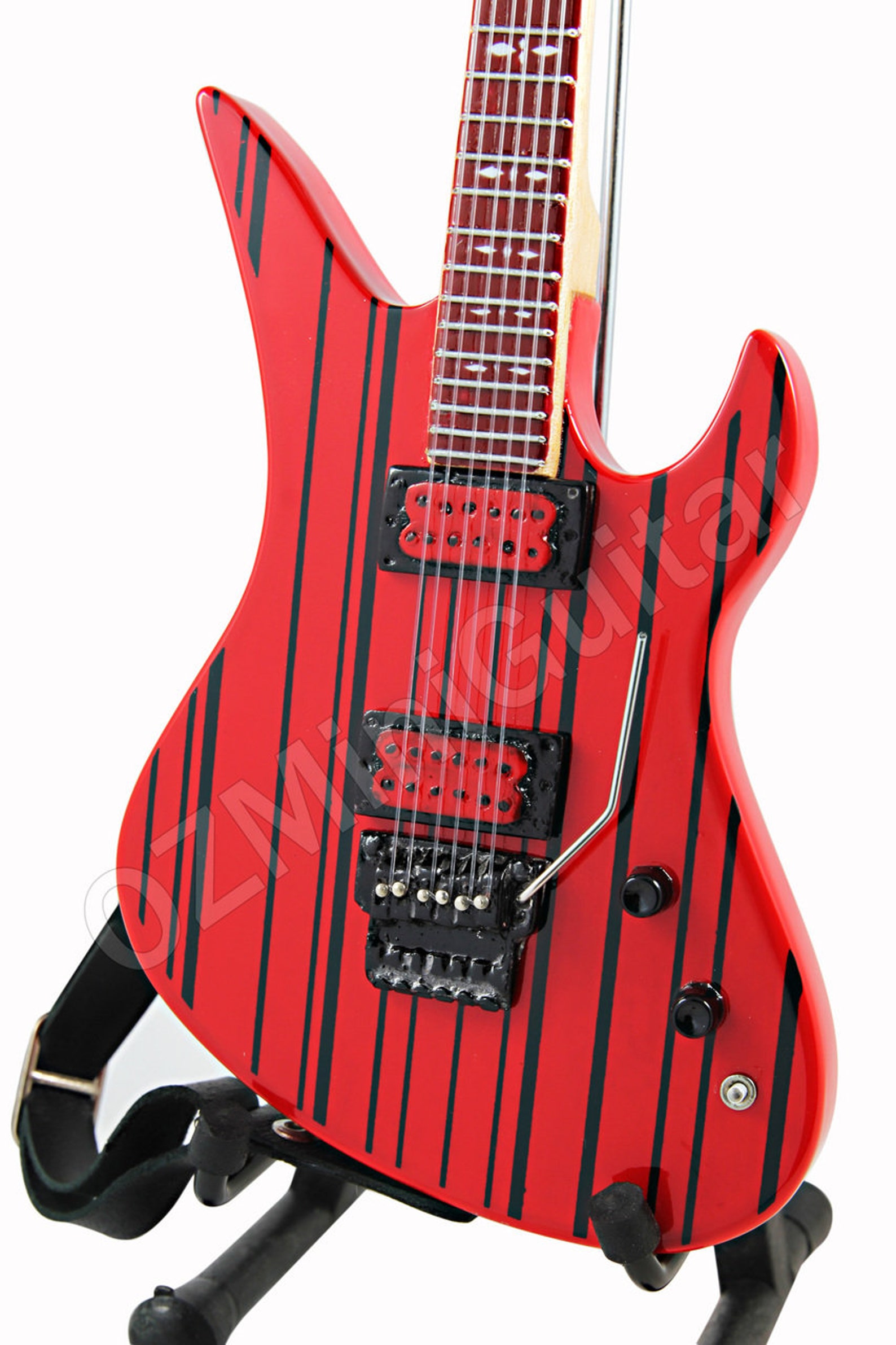 The Confederate Guitar: Synyster Gates Addresses The Controversy - qhhypq6